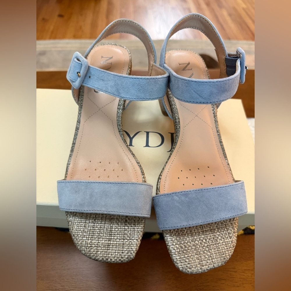 Nydj suede Women's Blue Sandals sz 7 NEW $130 retail - Picture 6 of 6
